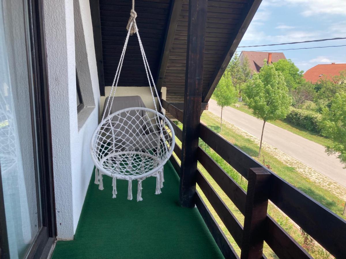 Karadi Apartman Zánka 외부 사진